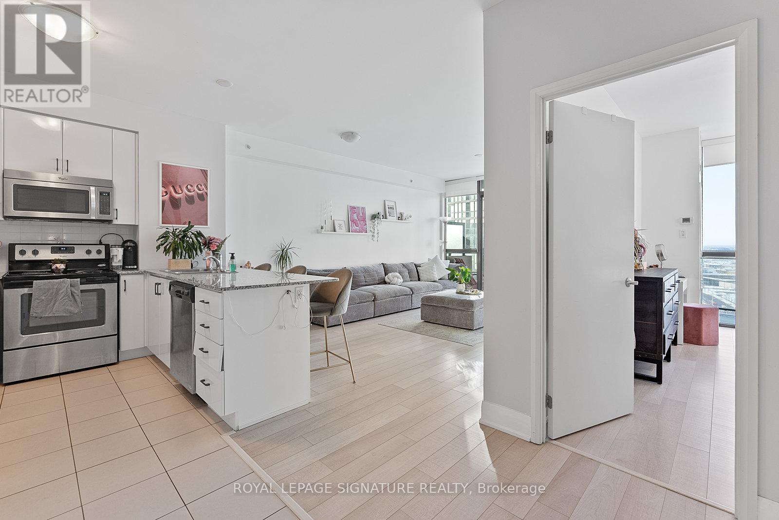 1607 - 2900 Highway 7, Vaughan, Ontario  L4K 0G3 - Photo 6 - N12778300