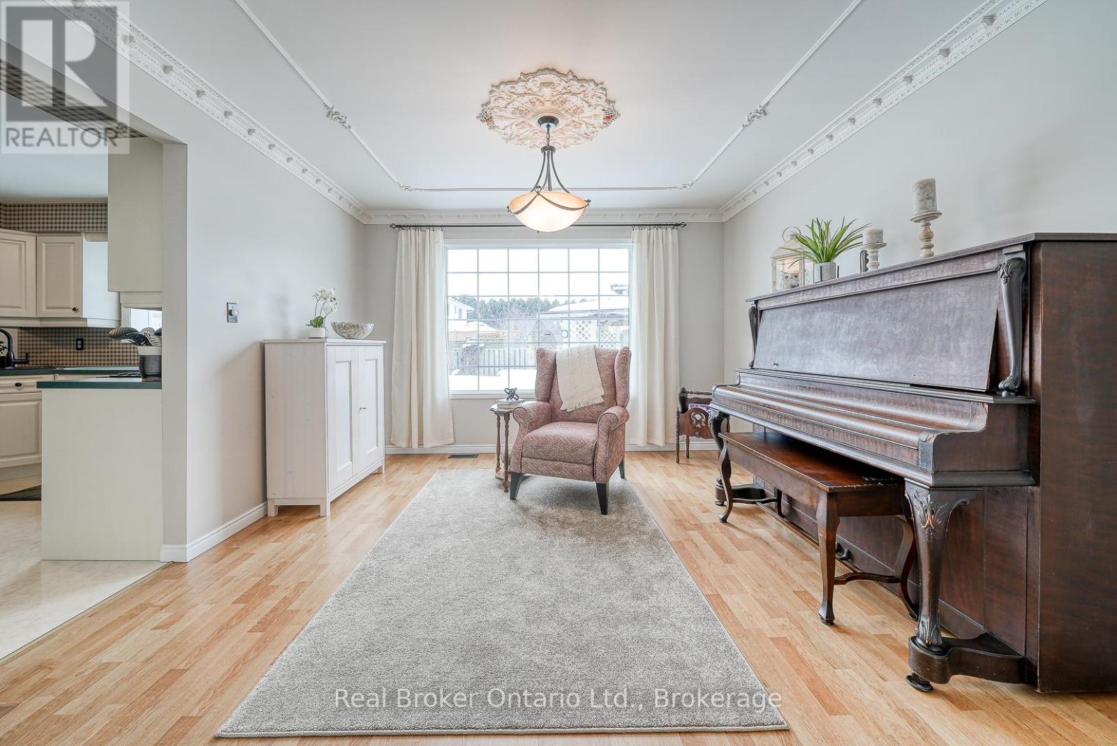 20 Wilkins Drive, South-West Oxford, Ontario  N4S 7V6 - Photo 10 - X12778246