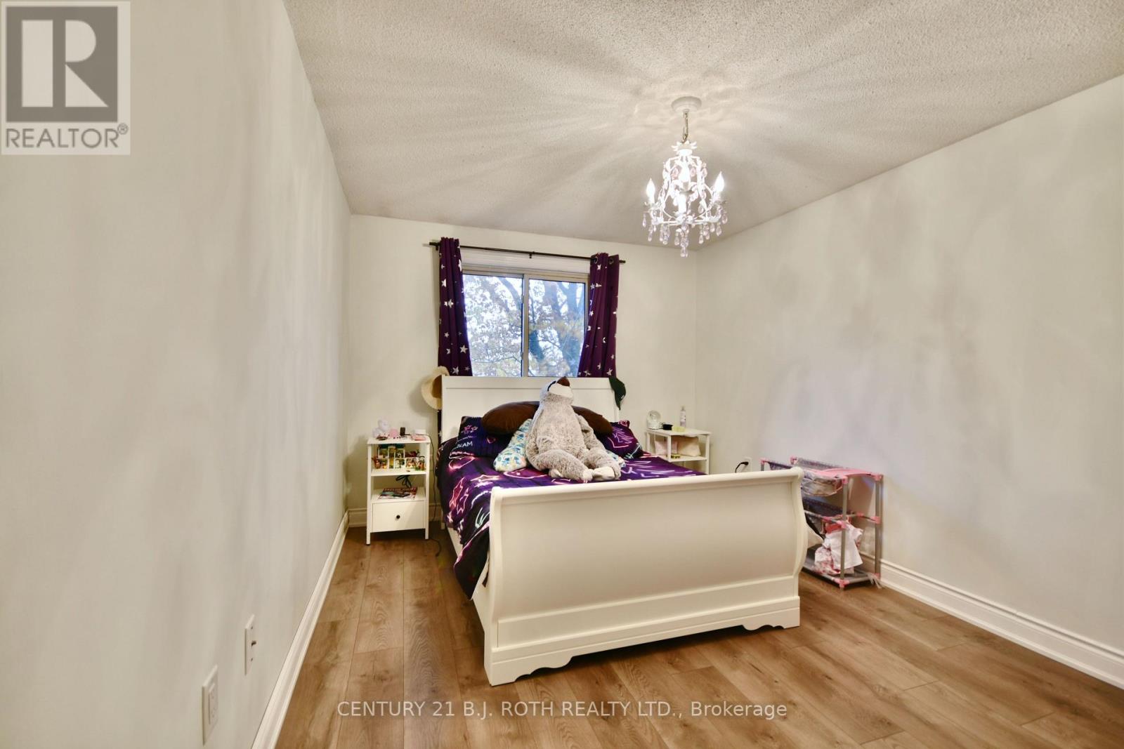 11 Pheasant Trail, Barrie, Ontario  L4N 6W4 - Photo 14 - S12778286