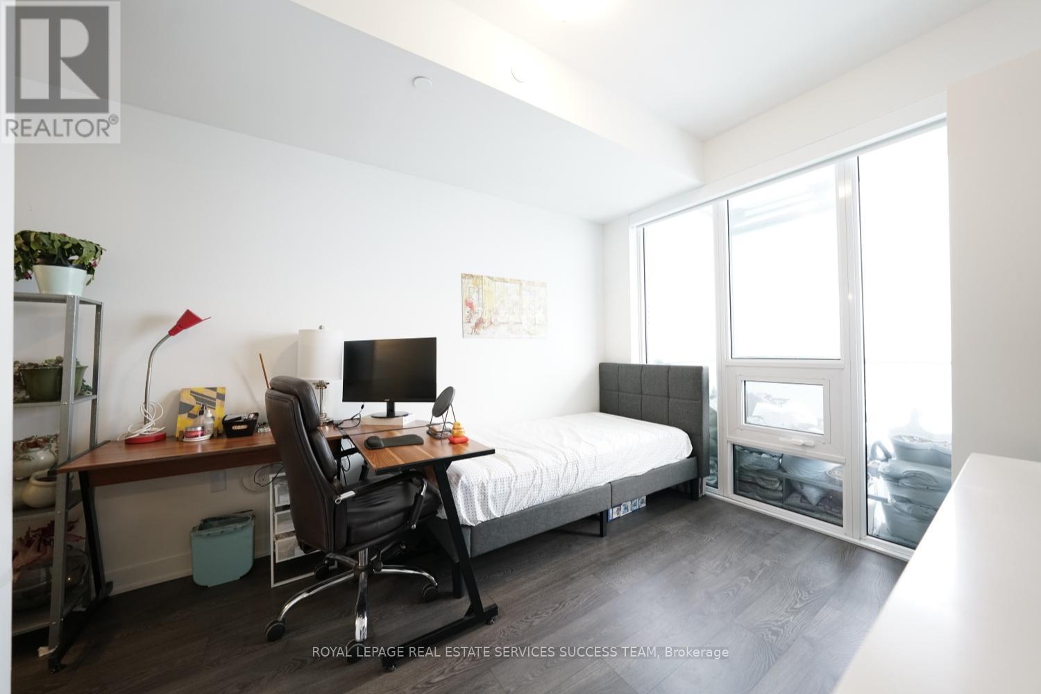 1606 - 4655 Metcalfe Avenue, Mississauga, Ontario  L5M 0Z7 - Photo 11 - W12769762