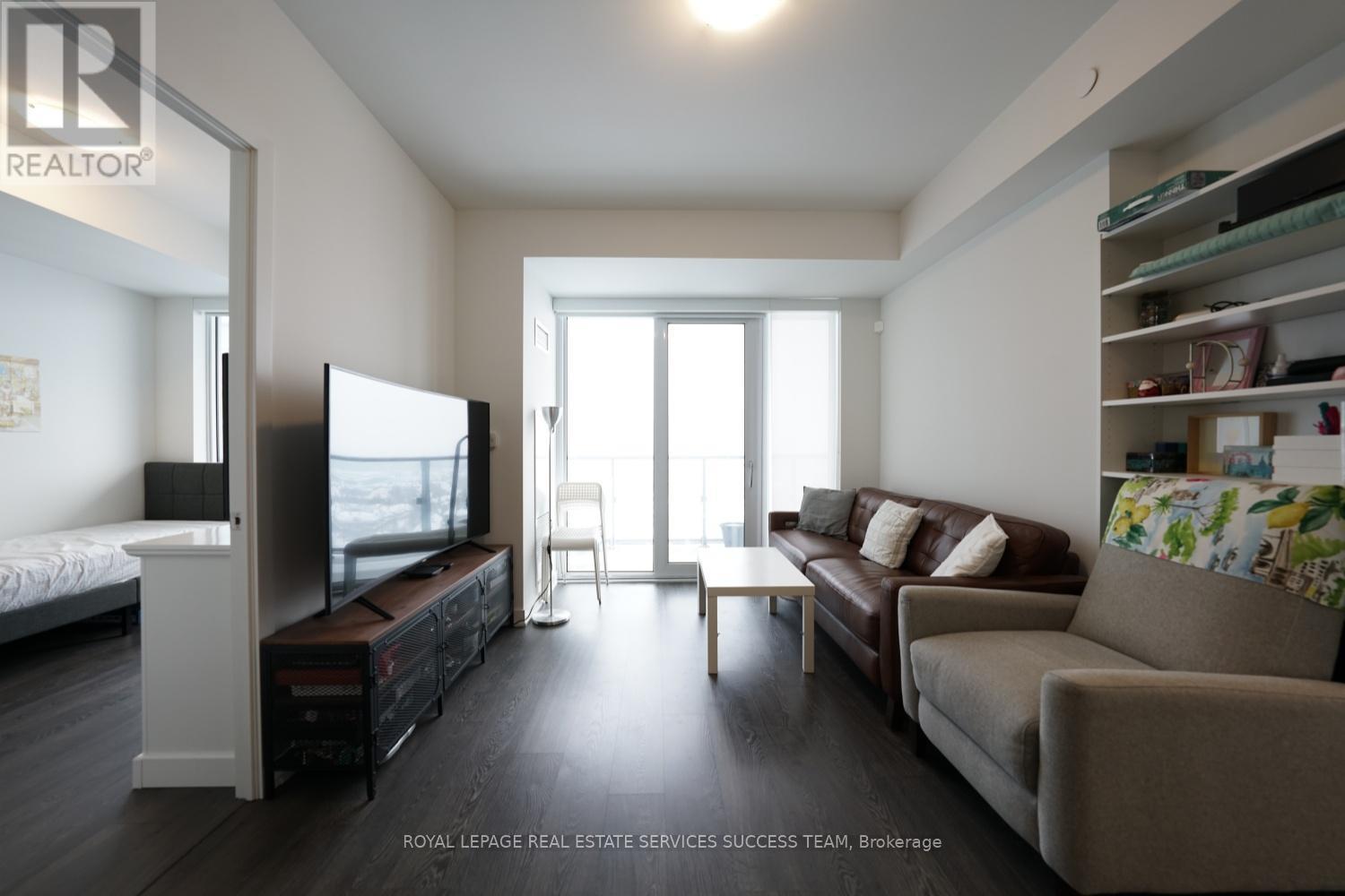 1606 - 4655 Metcalfe Avenue, Mississauga, Ontario  L5M 0Z7 - Photo 8 - W12769762