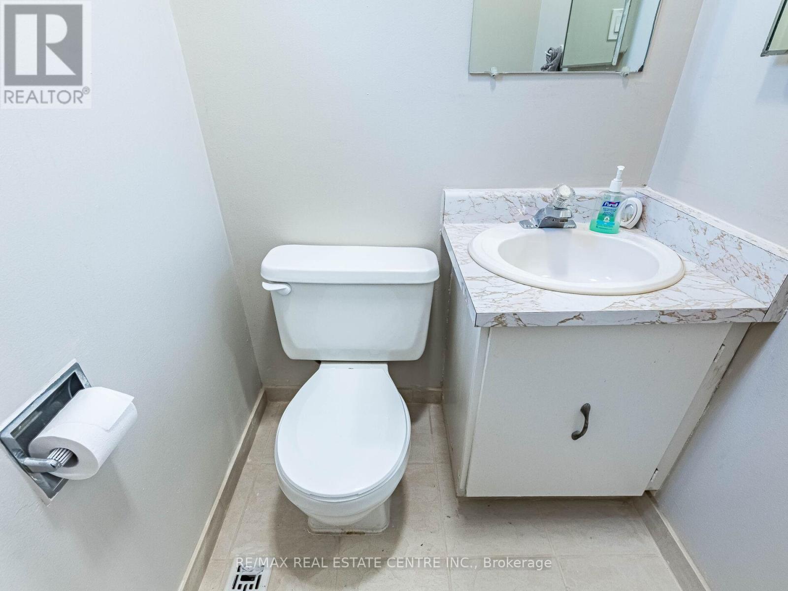 5 Moregate Crescent, Brampton (Central Park), Ontario  L6S 3K9 - Photo 13 - W12778276