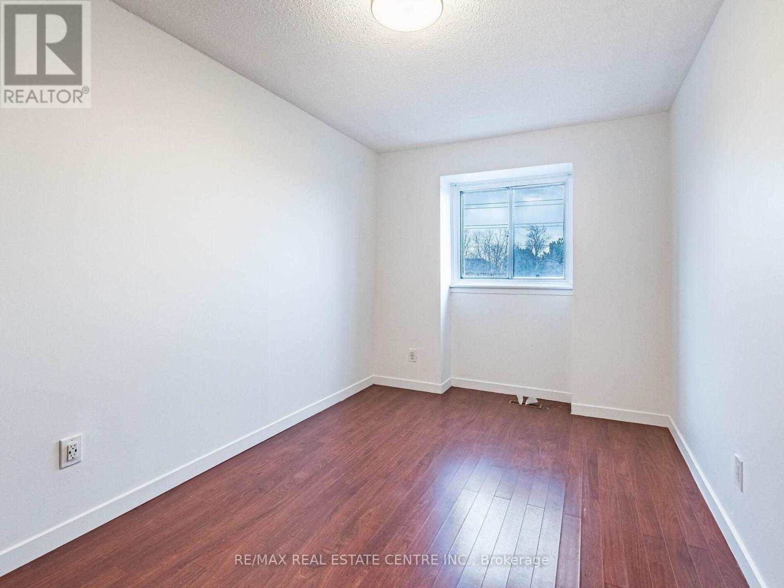 5 Moregate Crescent, Brampton (Central Park), Ontario  L6S 3K9 - Photo 25 - W12778276