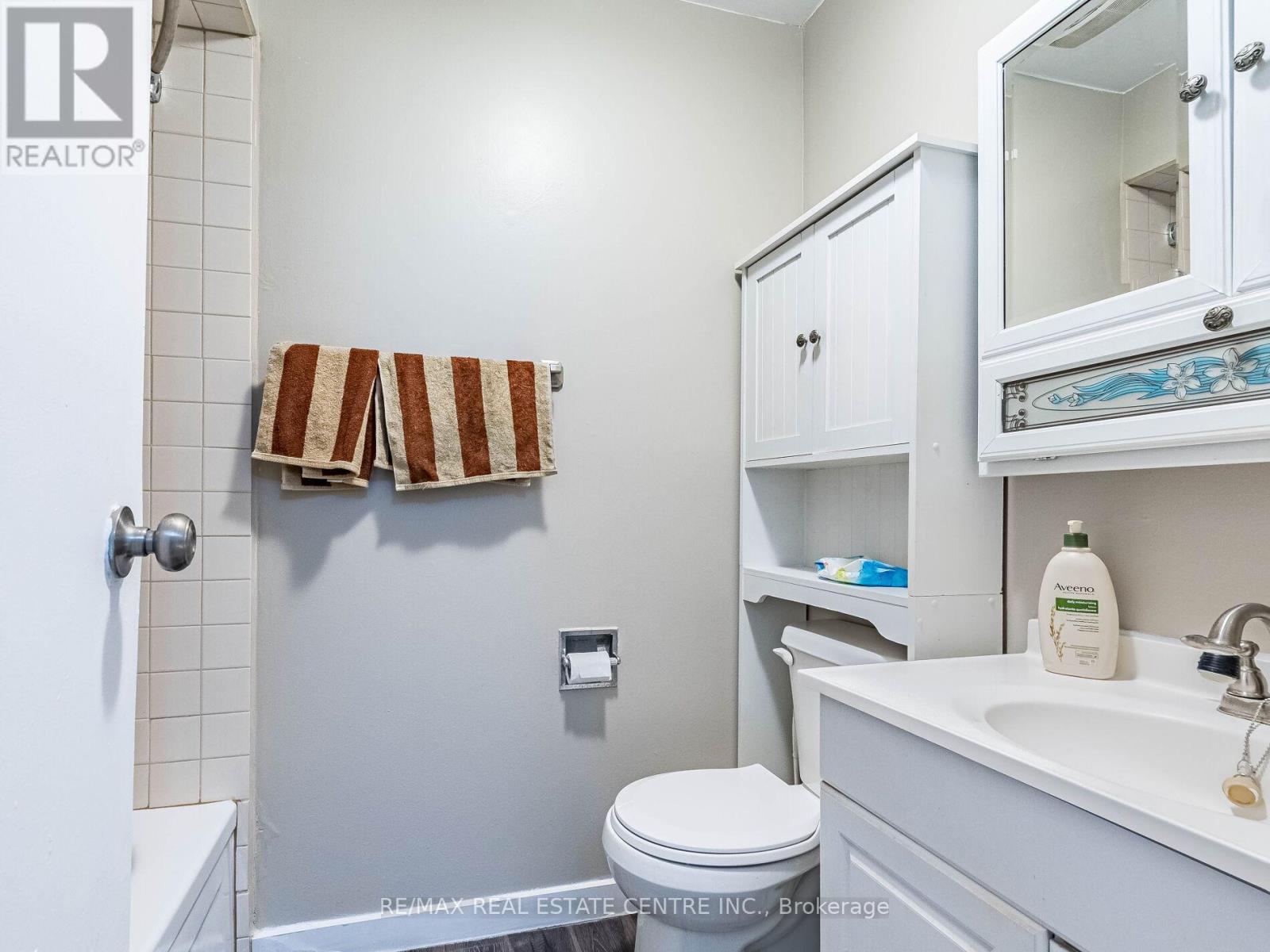 5 Moregate Crescent, Brampton (Central Park), Ontario  L6S 3K9 - Photo 30 - W12778276