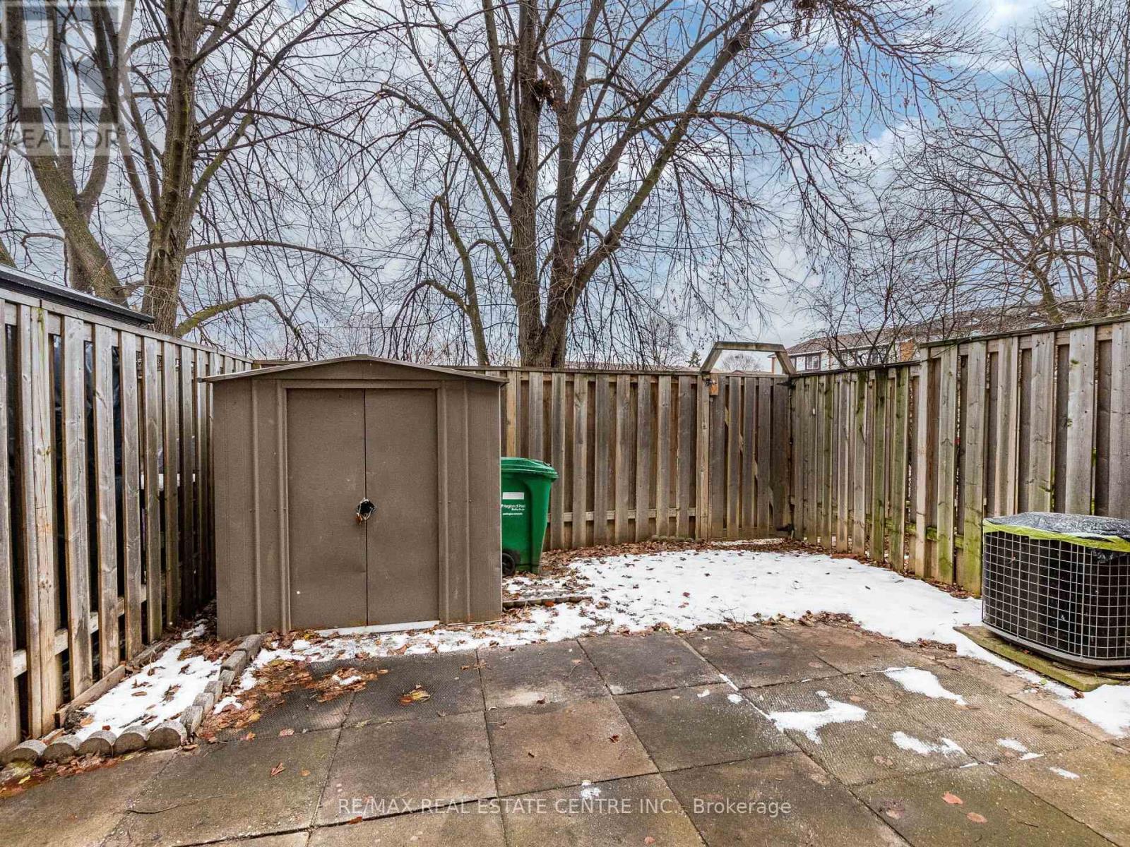 5 Moregate Crescent, Brampton (Central Park), Ontario  L6S 3K9 - Photo 42 - W12778276