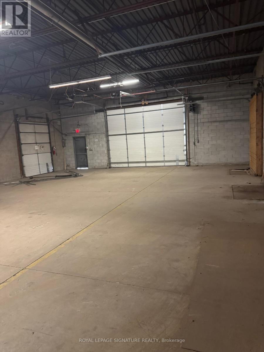 100e - 80 Jutland Road, Toronto (Islington-City Centre West), Ontario  M8Z 2H1 - Photo 2 - W12778282