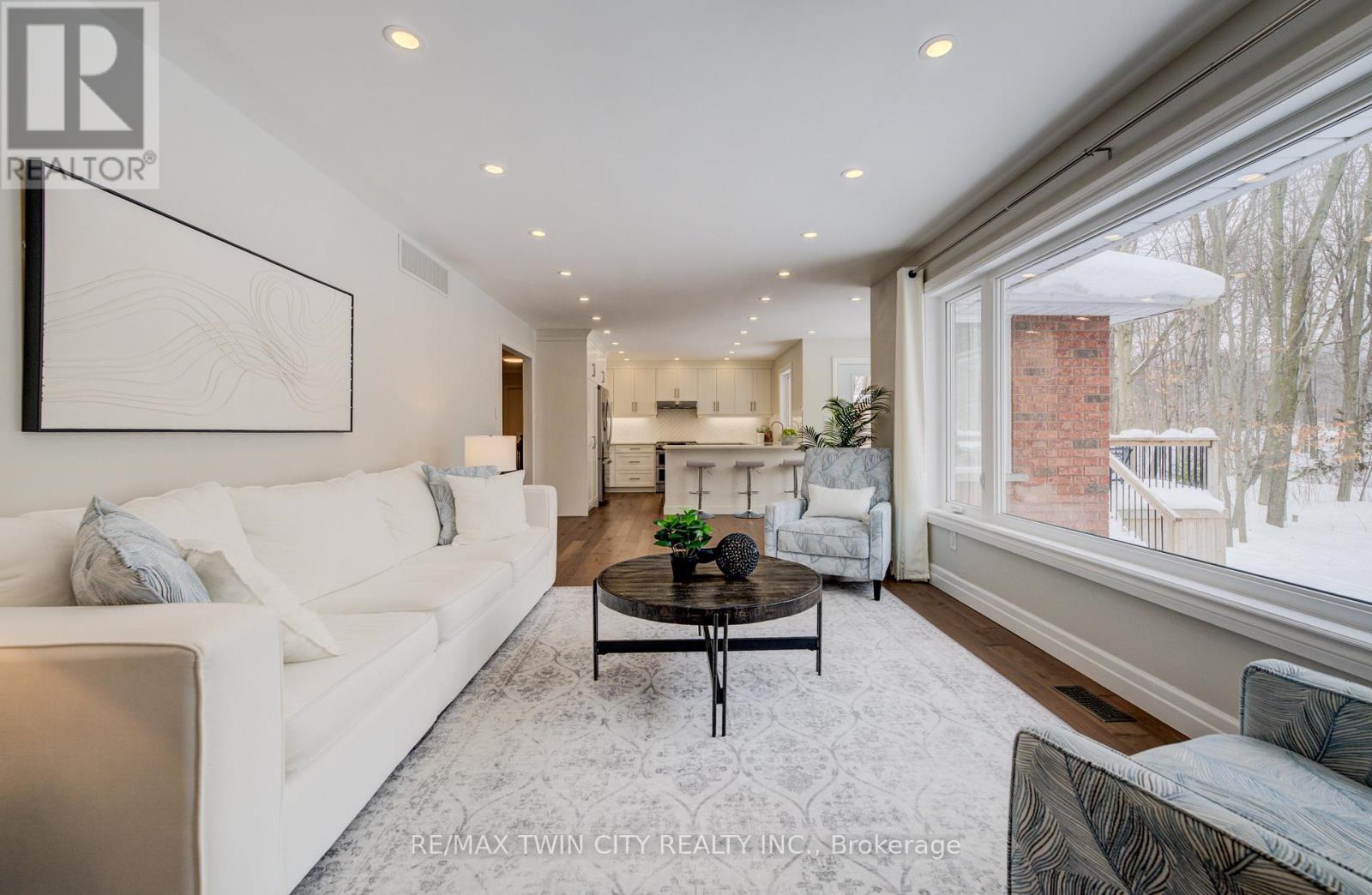 439 Northlake Drive, Waterloo, Ontario  N2V 1Y6 - Photo 21 - X12778274