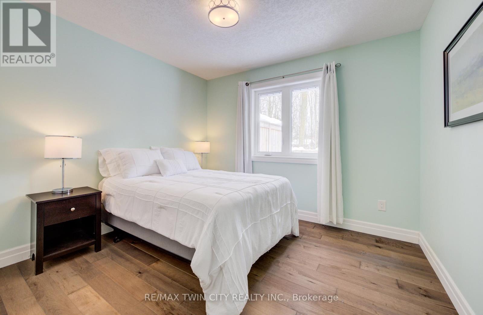 439 Northlake Drive, Waterloo, Ontario  N2V 1Y6 - Photo 26 - X12778274