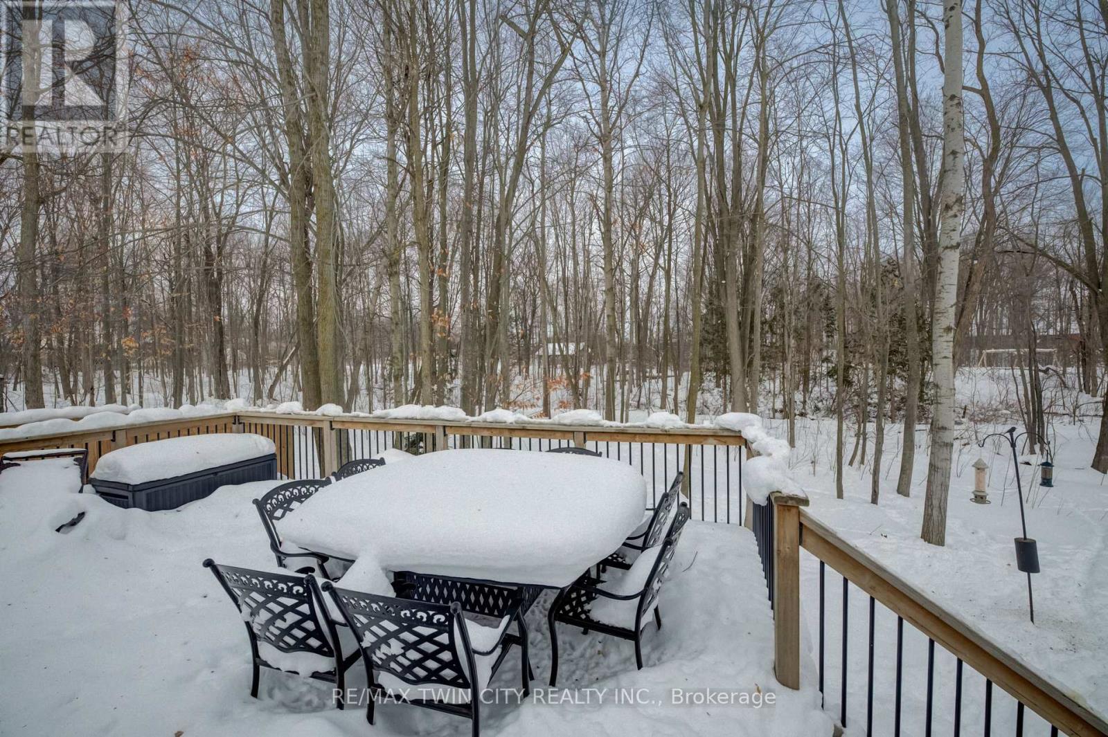 439 Northlake Drive, Waterloo, Ontario  N2V 1Y6 - Photo 40 - X12778274