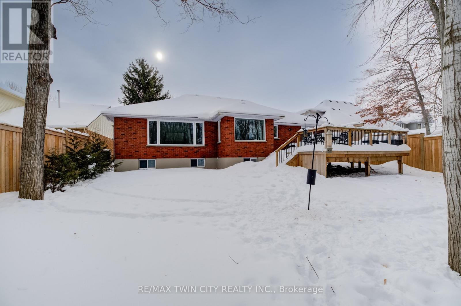 439 Northlake Drive, Waterloo, Ontario  N2V 1Y6 - Photo 43 - X12778274