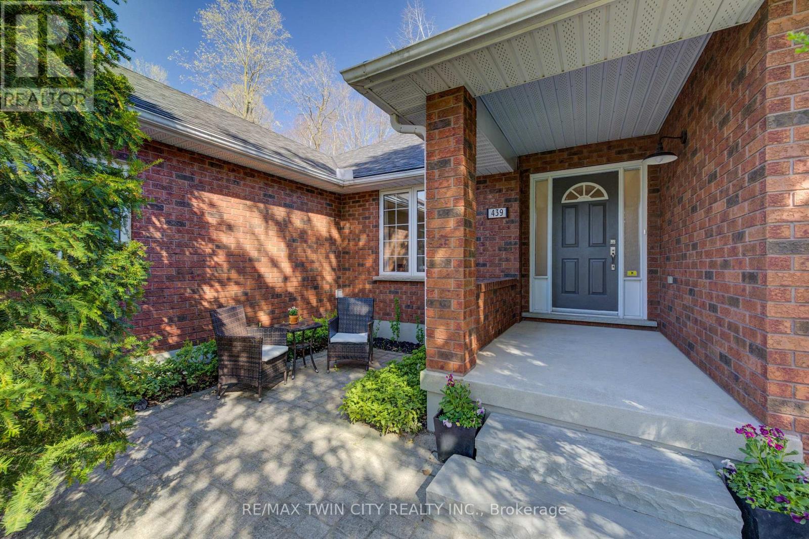 439 Northlake Drive, Waterloo, Ontario  N2V 1Y6 - Photo 47 - X12778274