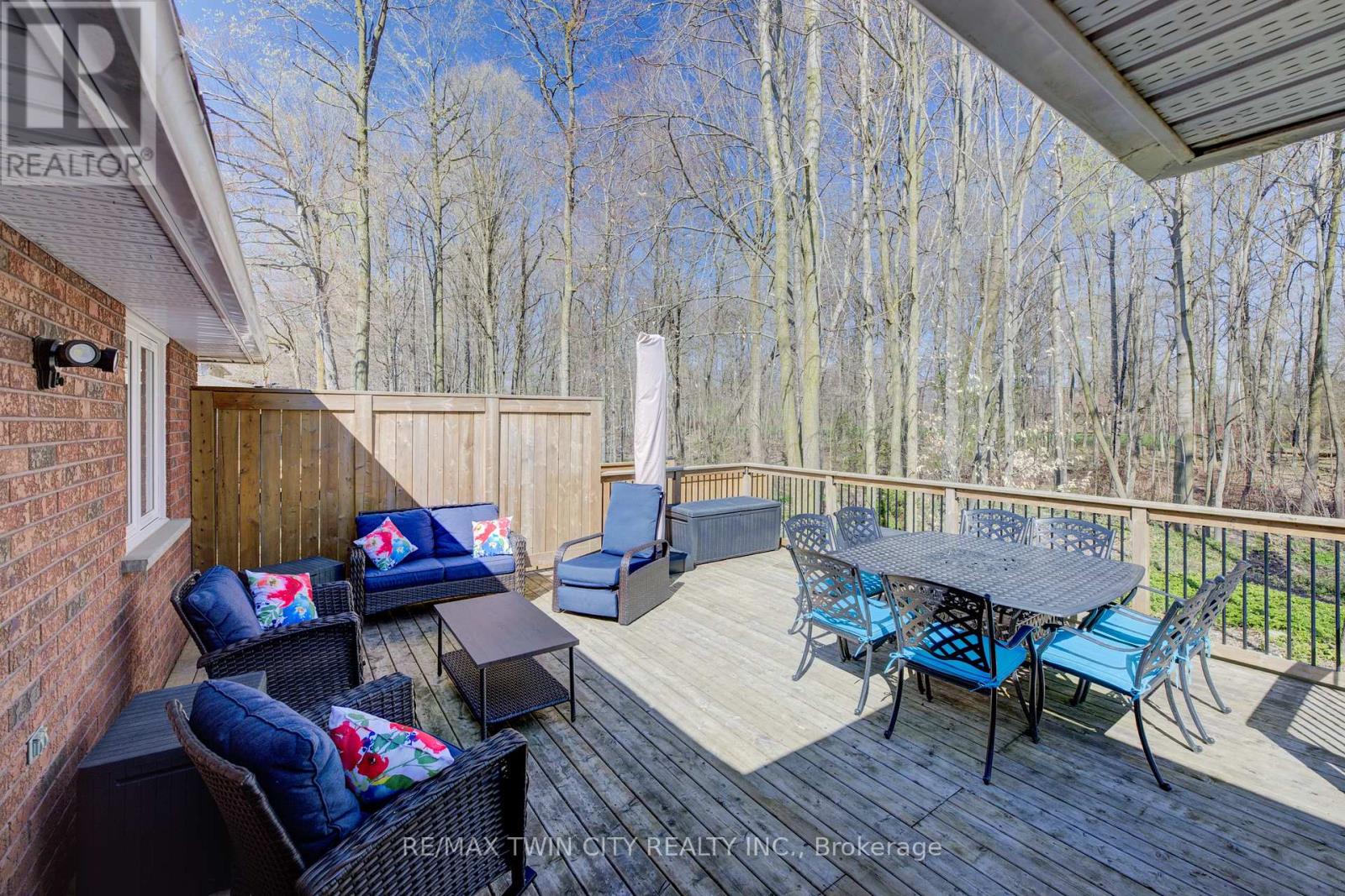 439 Northlake Drive, Waterloo, Ontario  N2V 1Y6 - Photo 49 - X12778274