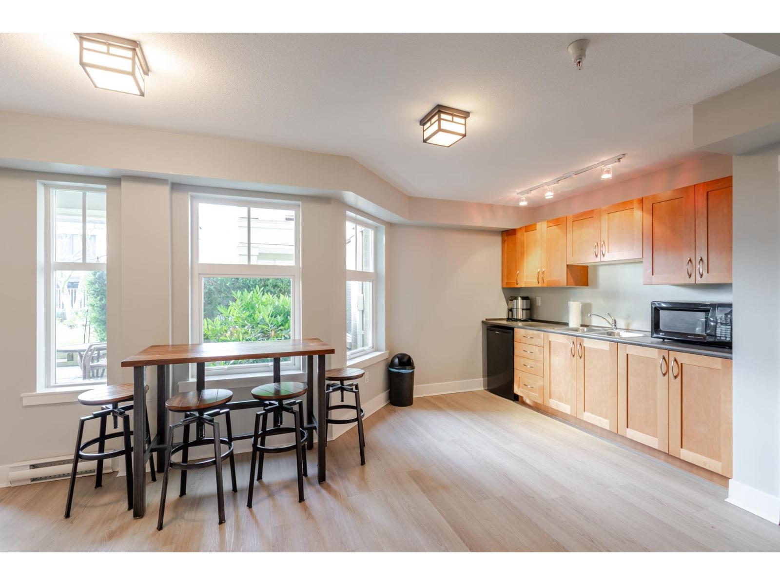 105 15621 Marine Drive, White Rock, British Columbia  V4B 1E1 - Photo 31 - R3086543