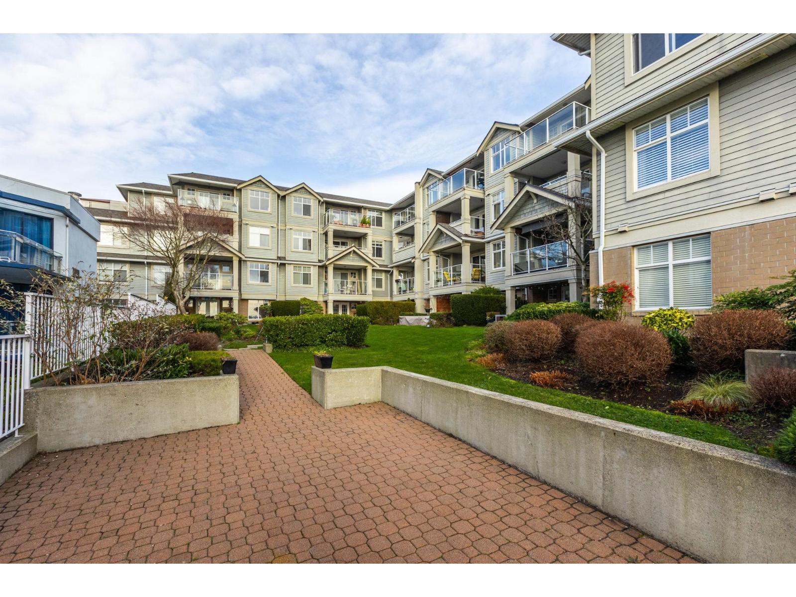 105 15621 Marine Drive, White Rock, British Columbia  V4B 1E1 - Photo 38 - R3086543