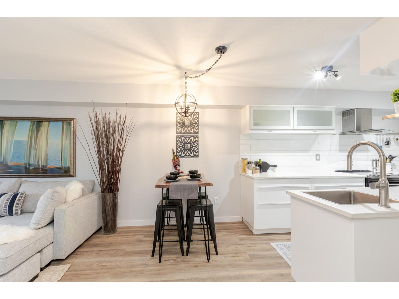 105 15621 Marine Drive, White Rock, British Columbia  V4B 1E1 - Photo 15 - R3086543