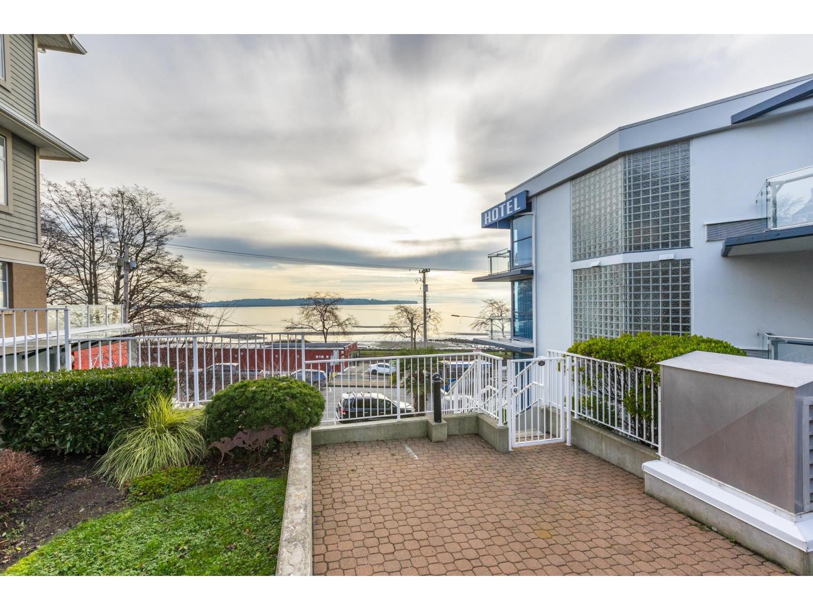105 15621 Marine Drive, White Rock, British Columbia  V4B 1E1 - Photo 36 - R3086543