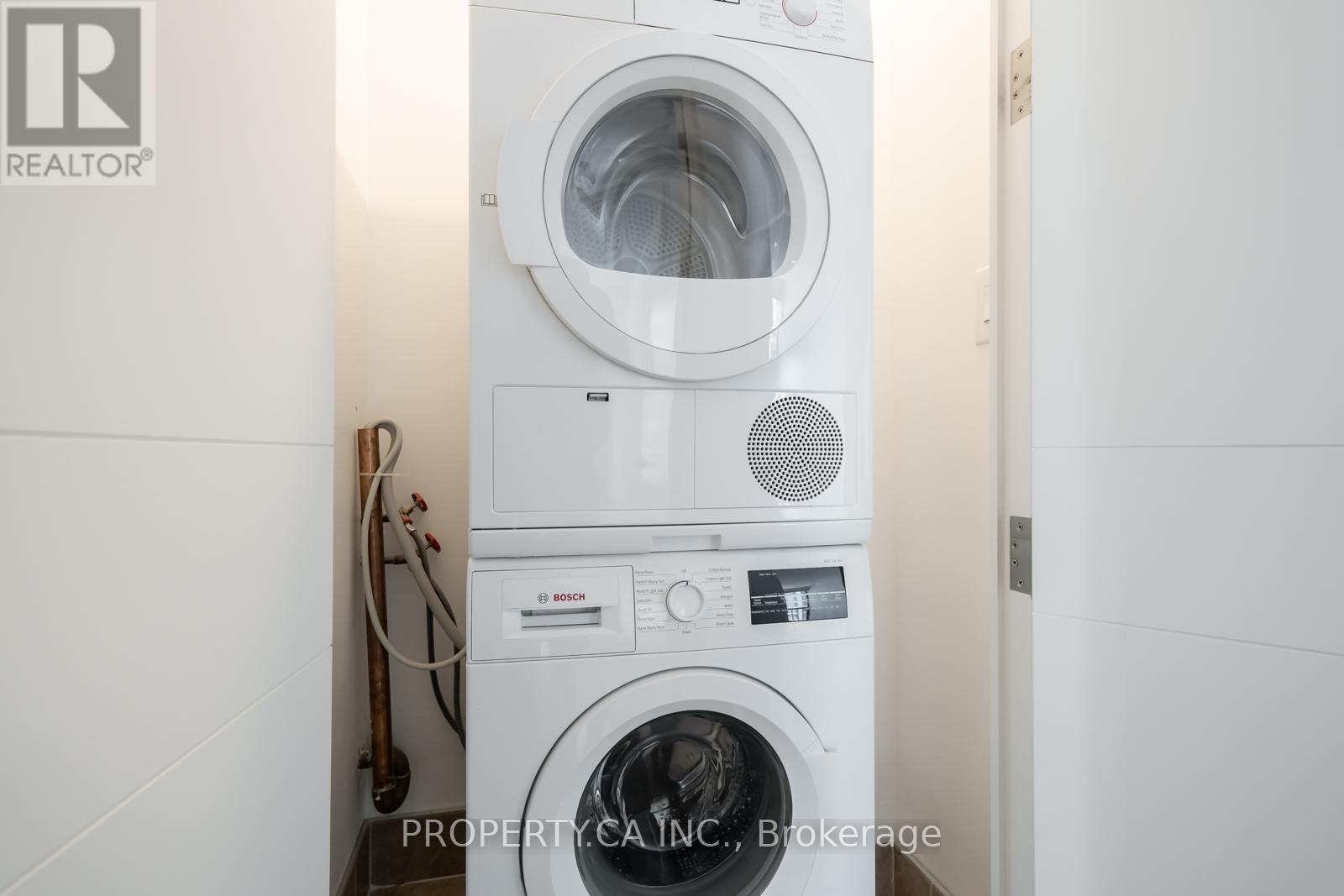 2804 - 33 Harbour Square, Toronto (Waterfront Communities), Ontario  M5J 2G2 - Photo 16 - C12776062