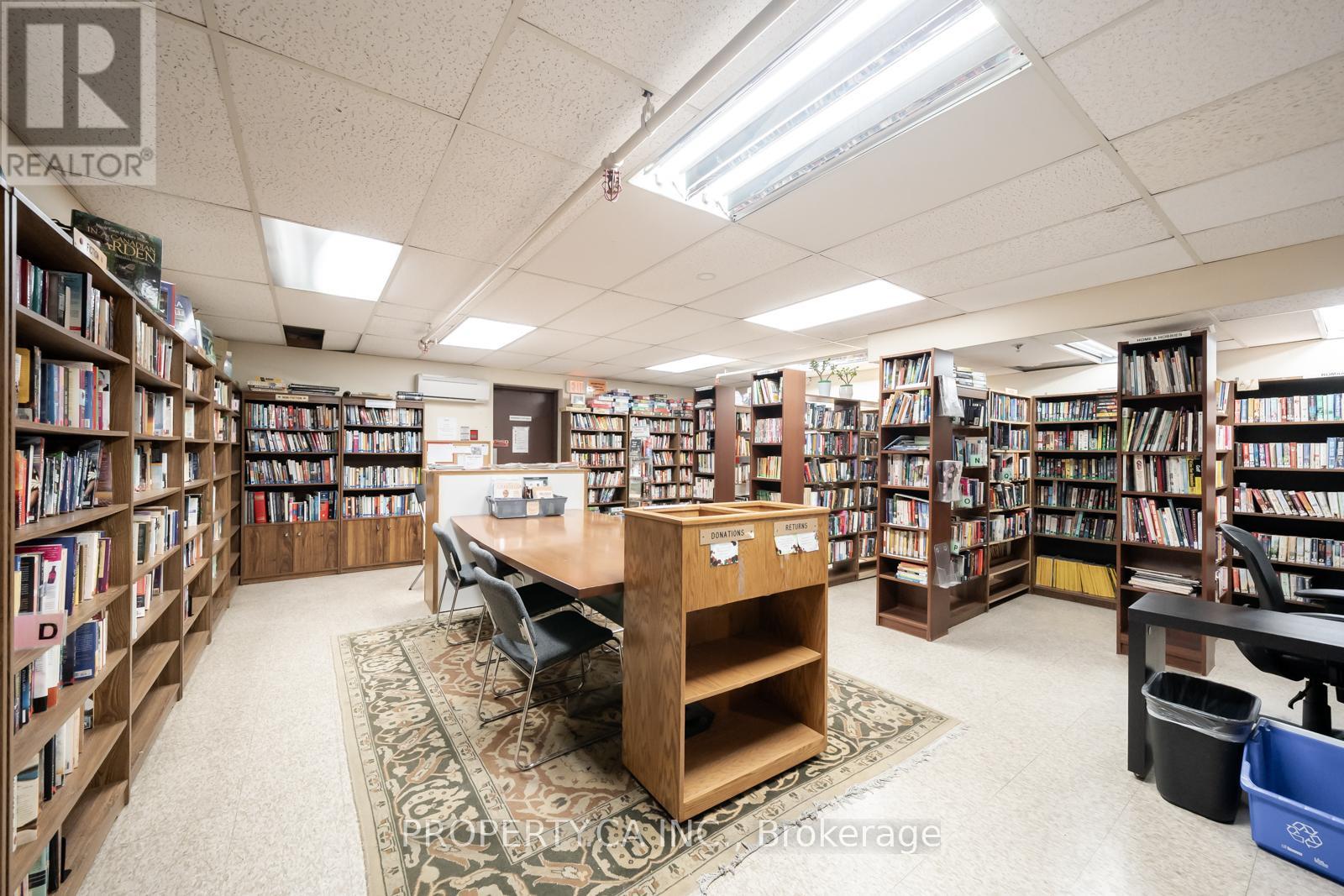 2804 - 33 Harbour Square, Toronto (Waterfront Communities), Ontario  M5J 2G2 - Photo 18 - C12776062