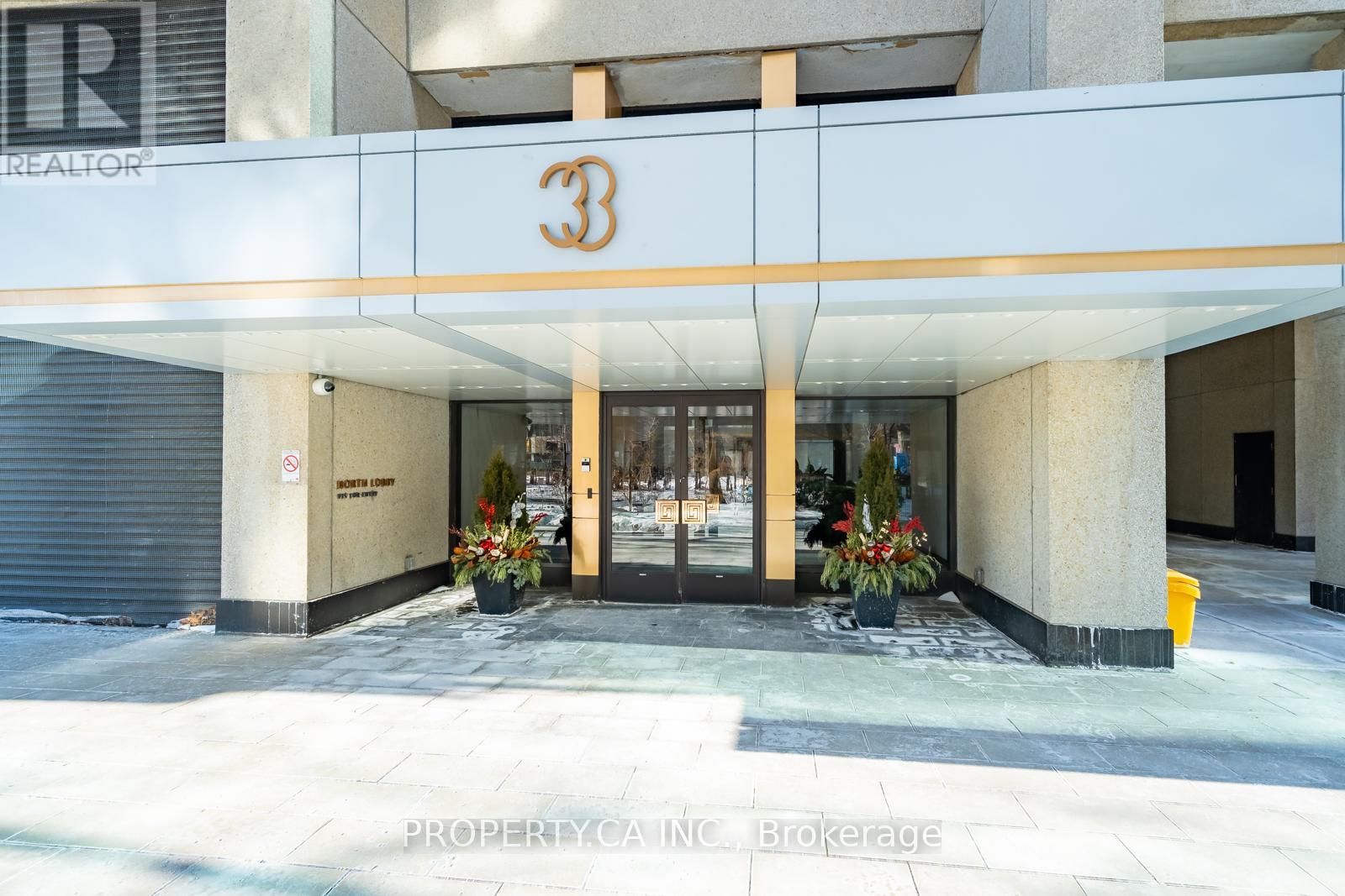2804 - 33 Harbour Square, Toronto (Waterfront Communities), Ontario  M5J 2G2 - Photo 22 - C12776062
