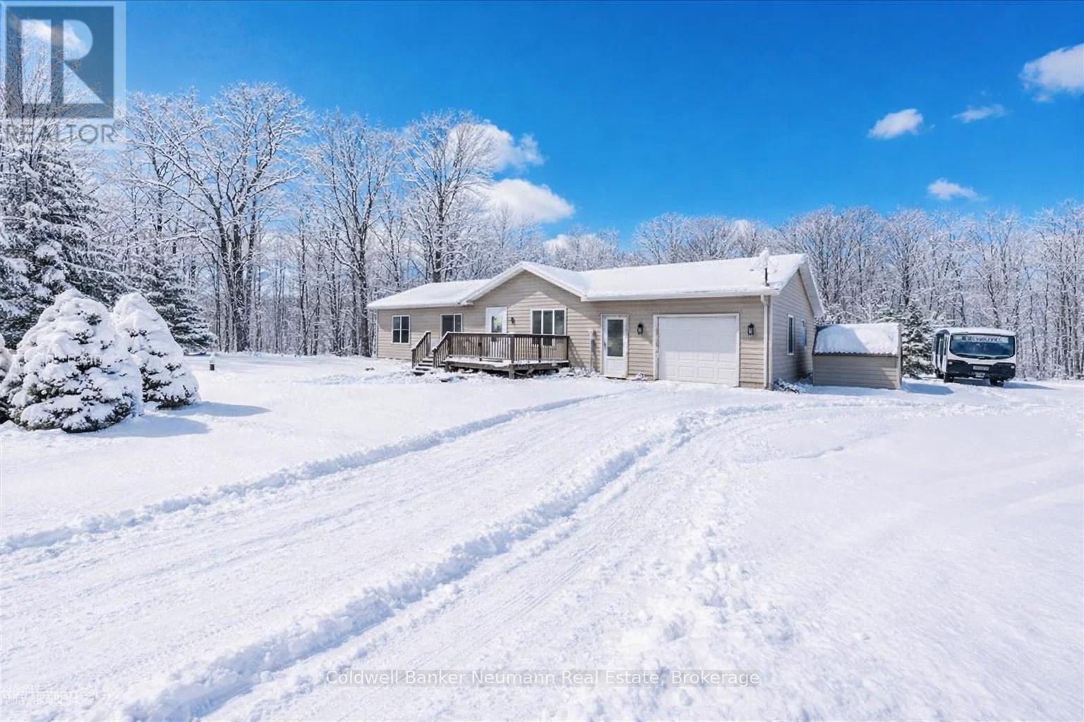 2540 Hespeler Road, Cambridge, Ontario  N3C 2V3 - Photo 3 - X12778392