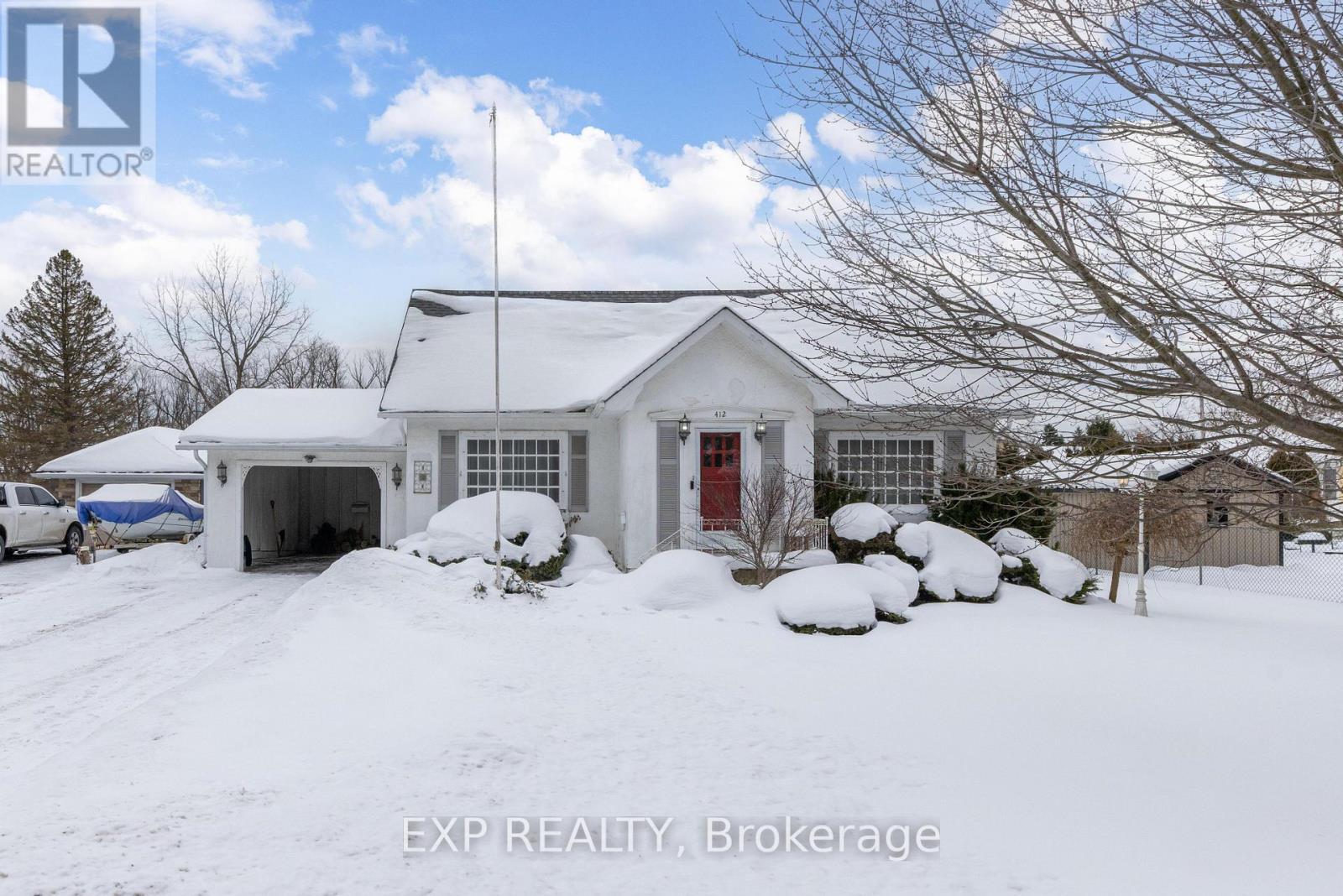 412 South Pelham Road, Welland (Prince Charles), Ontario  L3C 3C6 - Photo 2 - X12778346