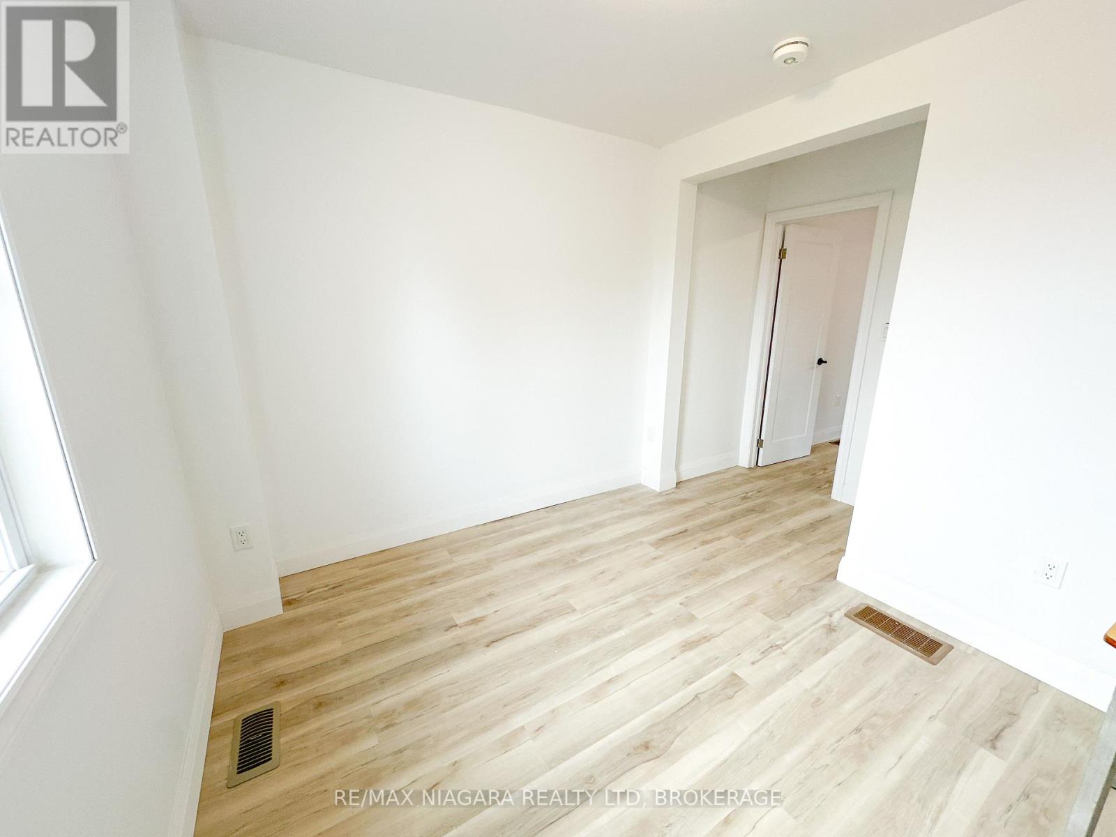 Basement - 233 Pelham Road, St. Catharines, Ontario  L2S 1W8 - Photo 18 - X12778460