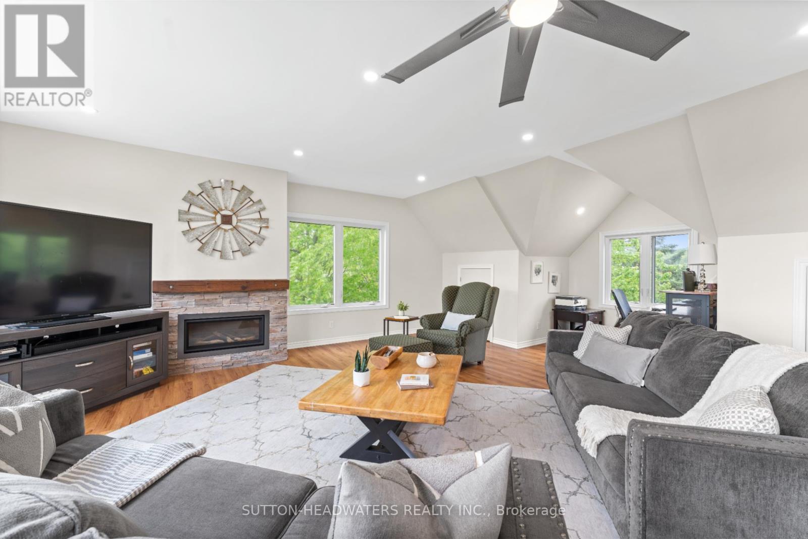 15415 Clayhill Road, Halton Hills, Ontario  L7G 4S8 - Photo 27 - W12205695