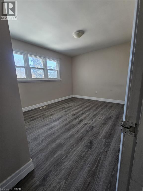 32 Fairmount Road Unit# 3, Kitchener, Ontario  N2H 2G3 - Photo 4 - 40804467