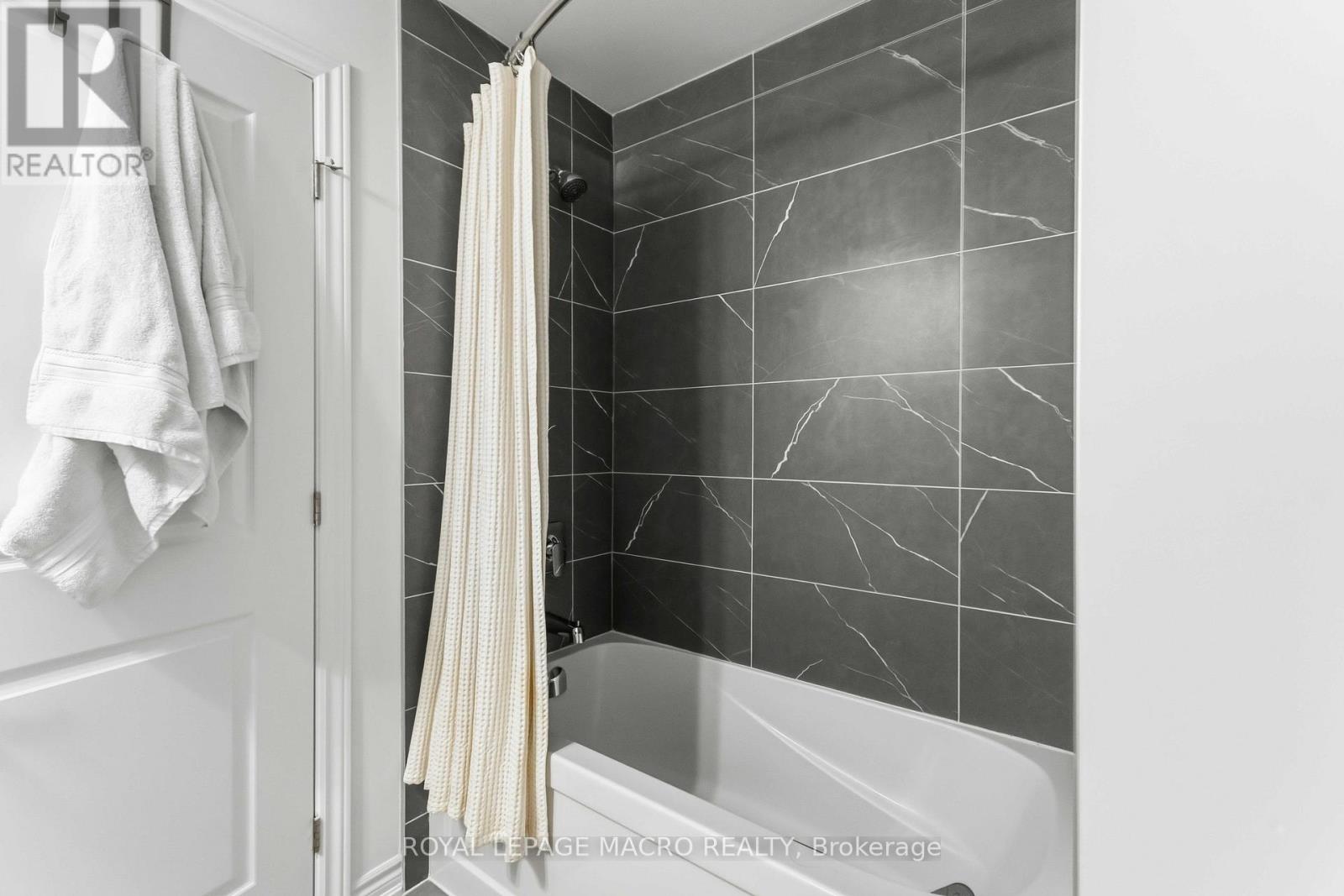 139 - 61 Soho Street, Hamilton (Stoney Creek Mountain), Ontario  L8J 0M6 - Photo 20 - X12762694