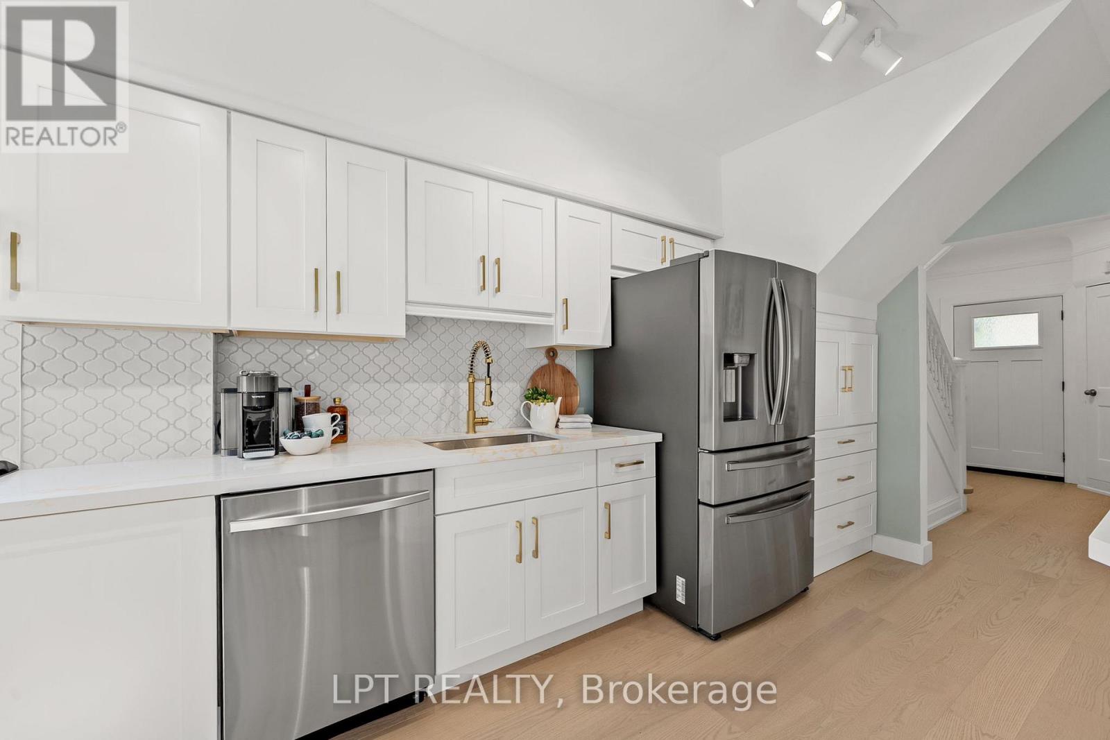 29 Grace Street, Toronto, Ontario  M6J 2S4 - Photo 12 - C12778328