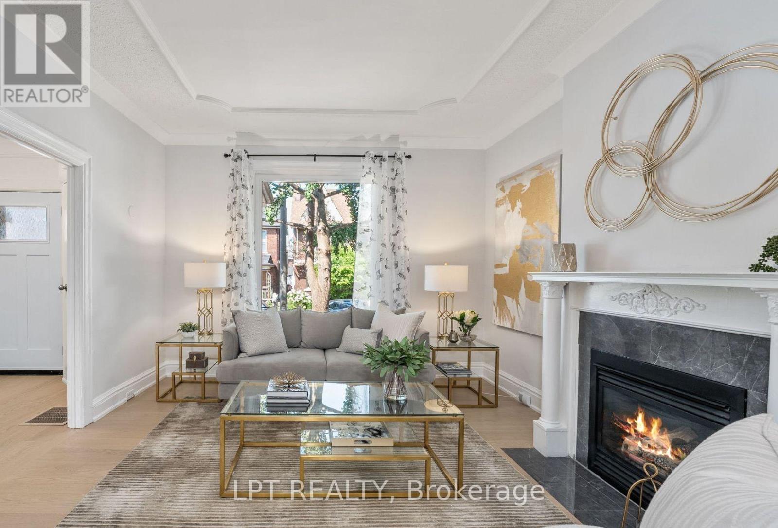 29 Grace Street, Toronto, Ontario  M6J 2S4 - Photo 5 - C12778328