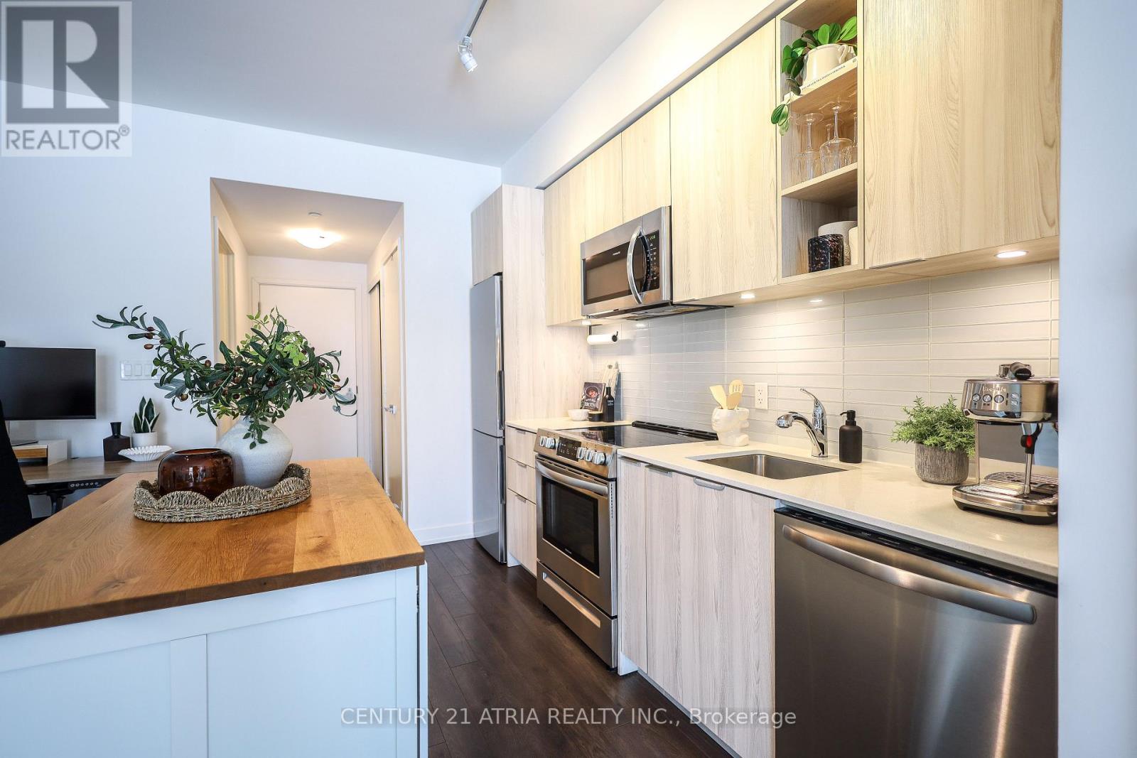 610 - 30 Ordnance Street, Toronto, Ontario  M6K 0C8 - Photo 7 - C12778374