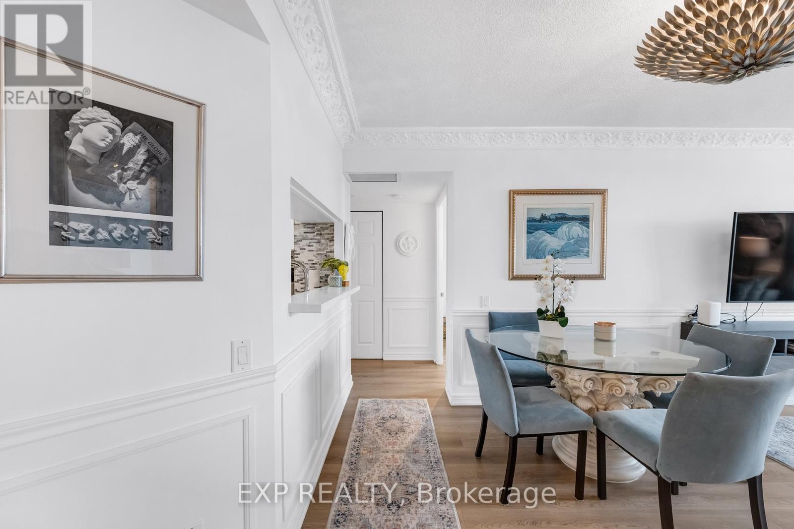 810 - 2 Covington Road, Toronto, Ontario  M6A 3E2 - Photo 19 - C12778456