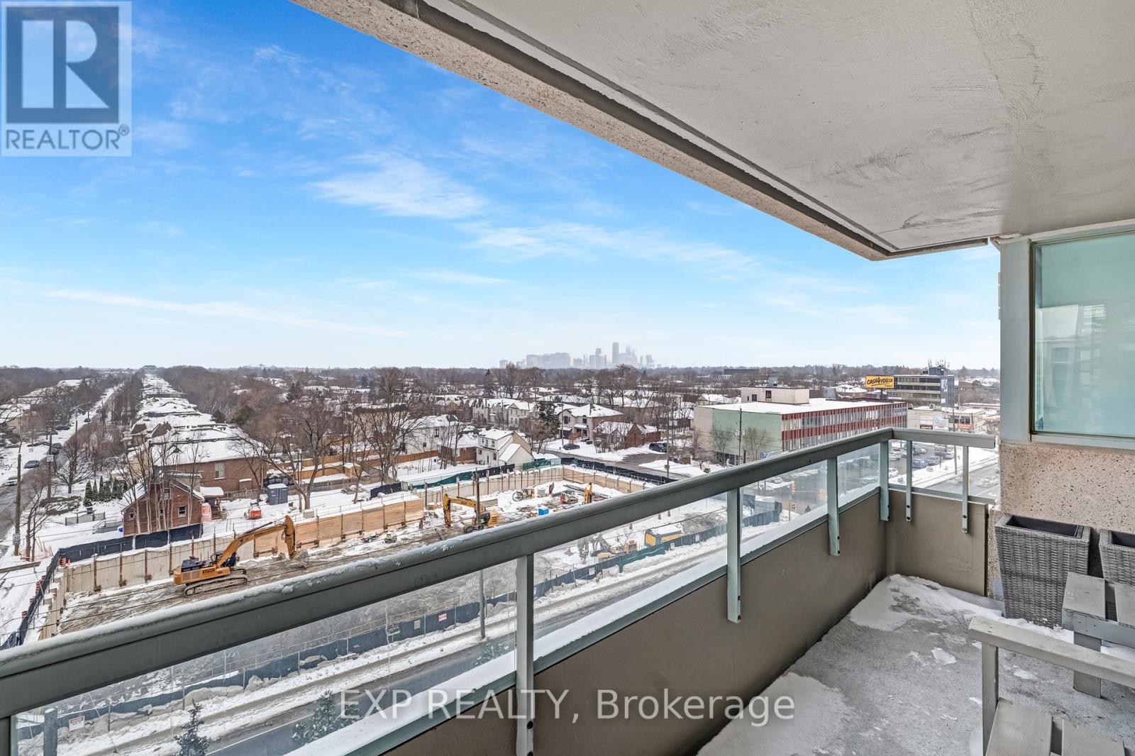 810 - 2 Covington Road, Toronto, Ontario  M6A 3E2 - Photo 26 - C12778456