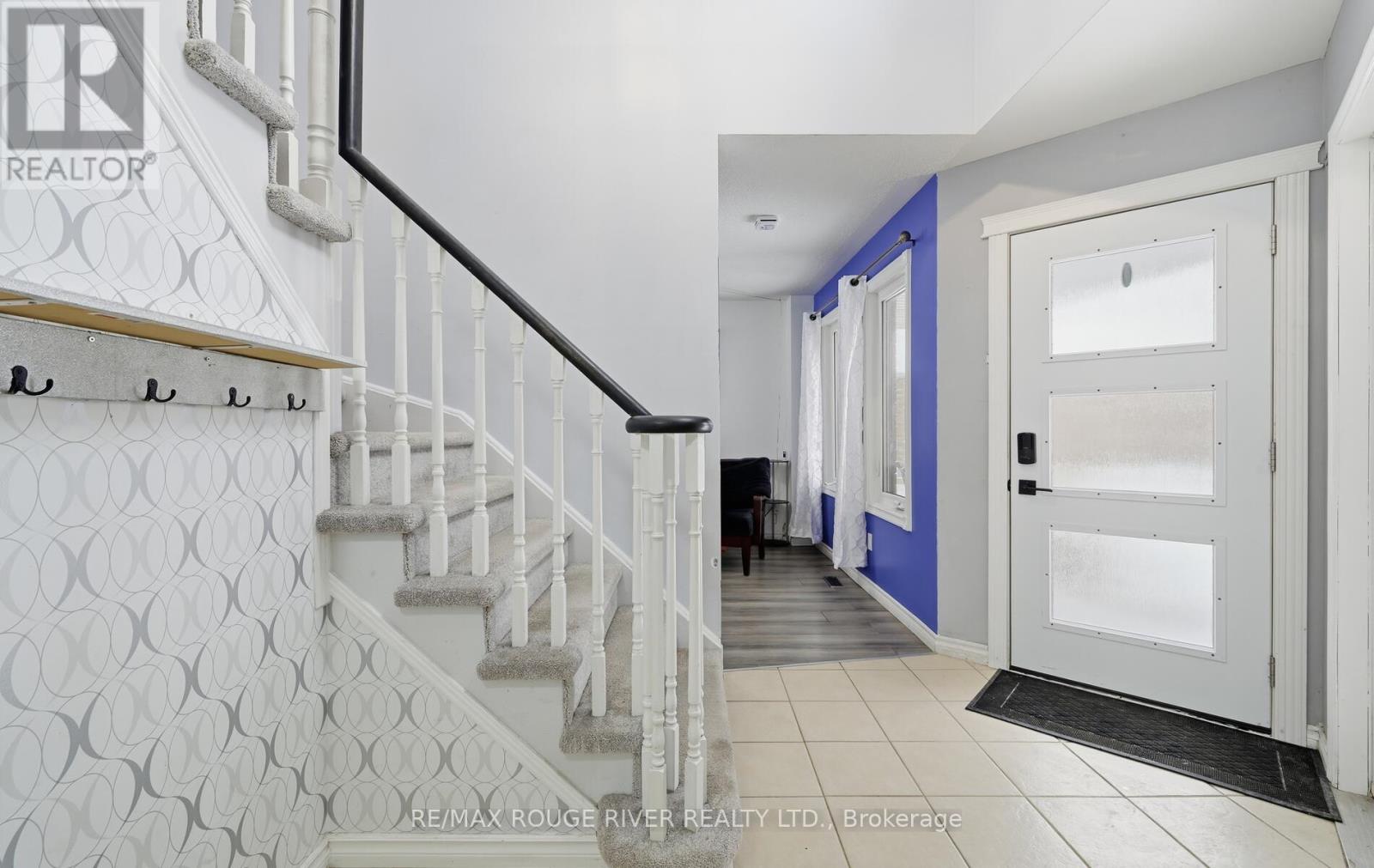 22 Royal Pines Court, Clarington, Ontario  L1C 4P4 - Photo 5 - E12778338