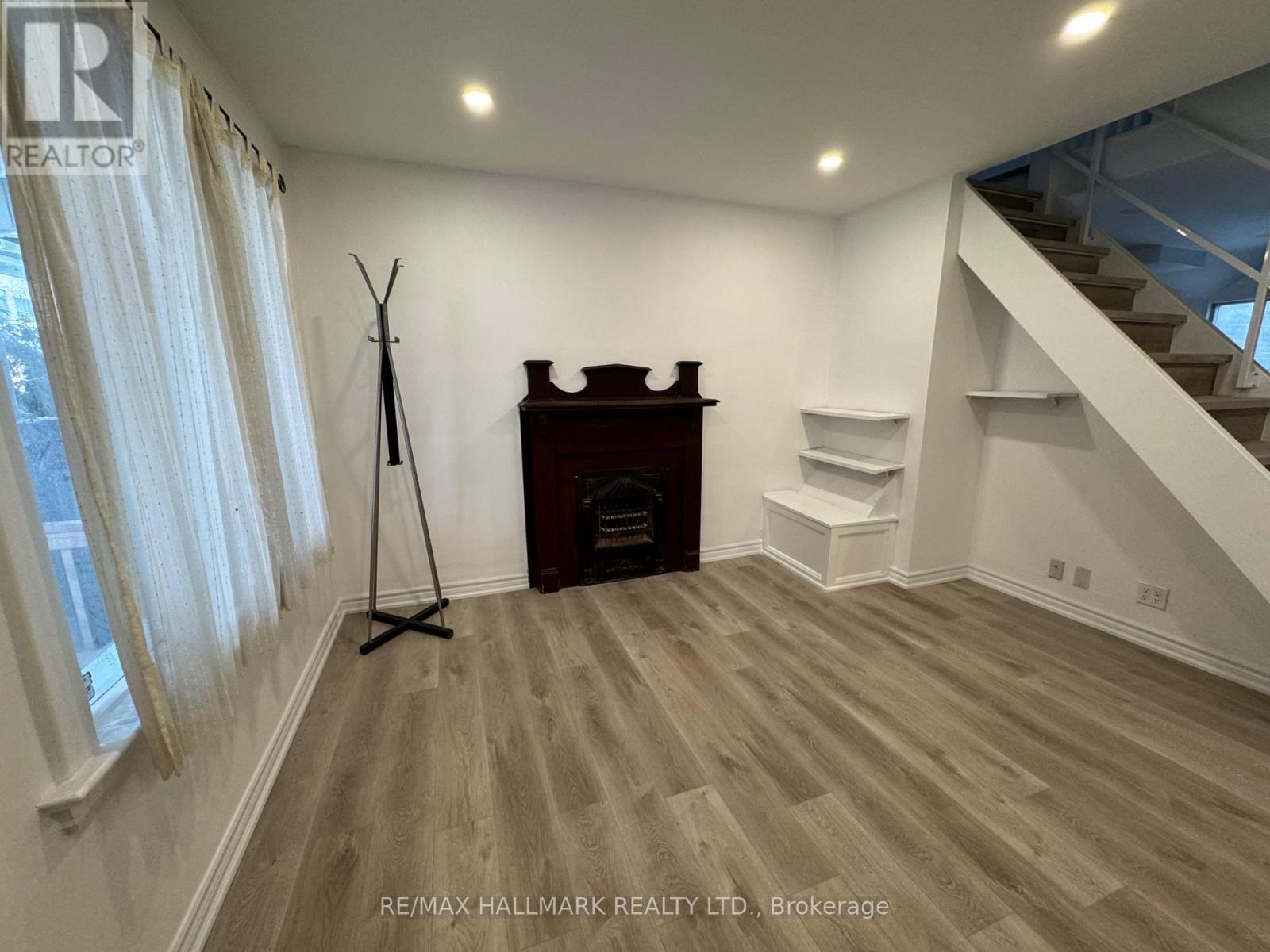 58 Pape Avenue, Toronto, Ontario  M4M 2V6 - Photo 3 - E12778368