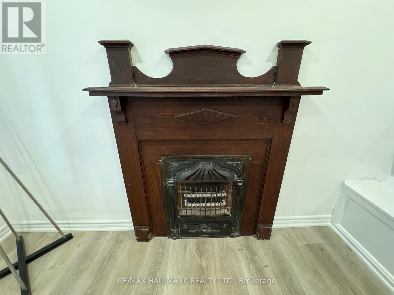 58 Pape Avenue, Toronto, Ontario  M4M 2V6 - Photo 4 - E12778368