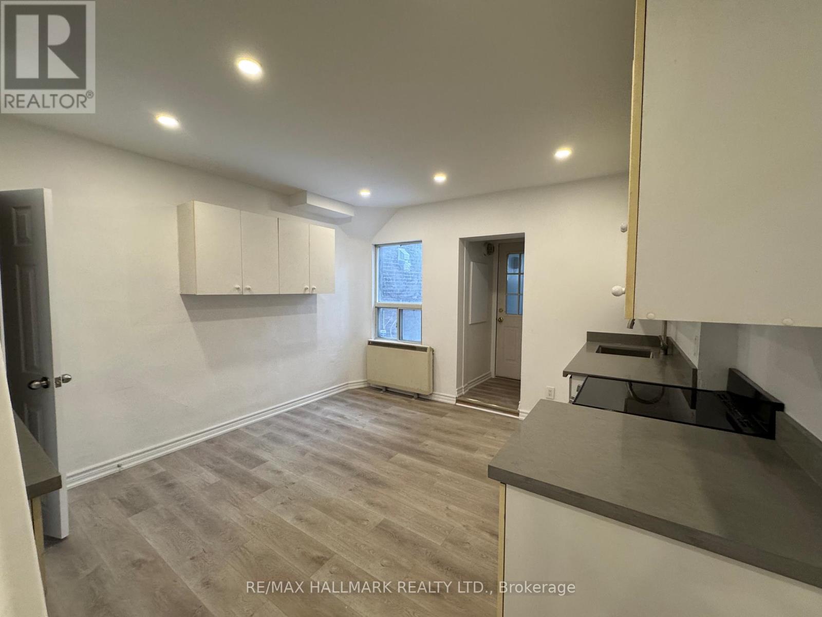 58 Pape Avenue, Toronto, Ontario  M4M 2V6 - Photo 5 - E12778368