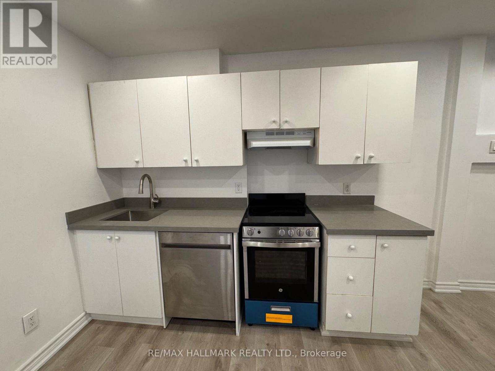 58 Pape Avenue, Toronto, Ontario  M4M 2V6 - Photo 8 - E12778368