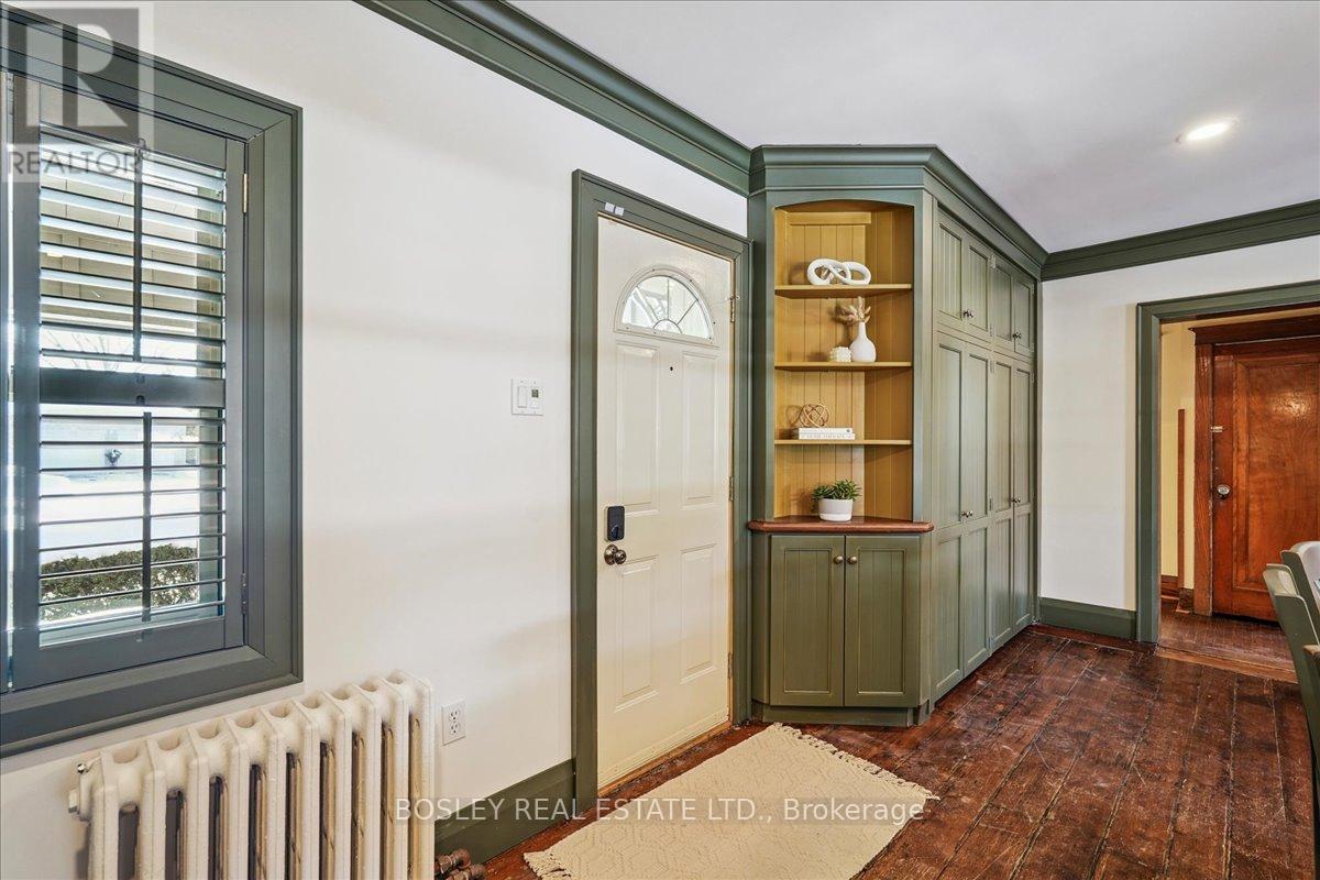 42 Royal Road, Aurora, Ontario  L4G 1A9 - Photo 5 - N12778326