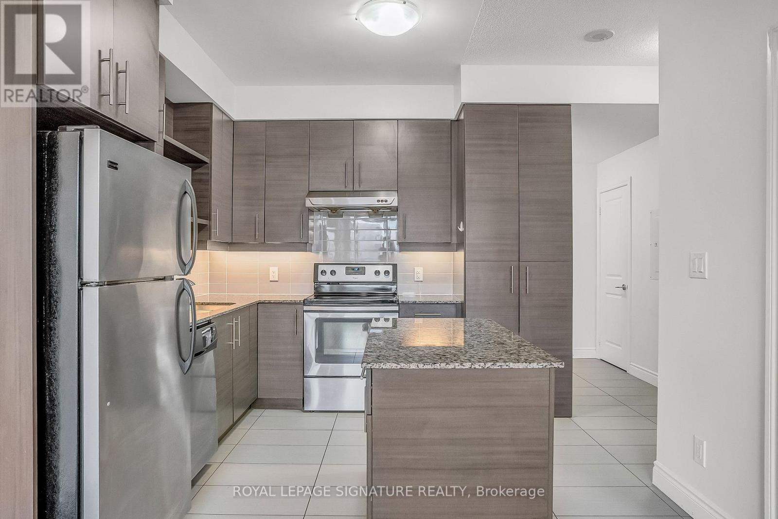 520 - 277 South Park Road, Markham, Ontario  L3T 0B7 - Photo 8 - N12778378