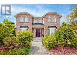 2 KIRKLAND COURT, Richmond Hill, Ontario