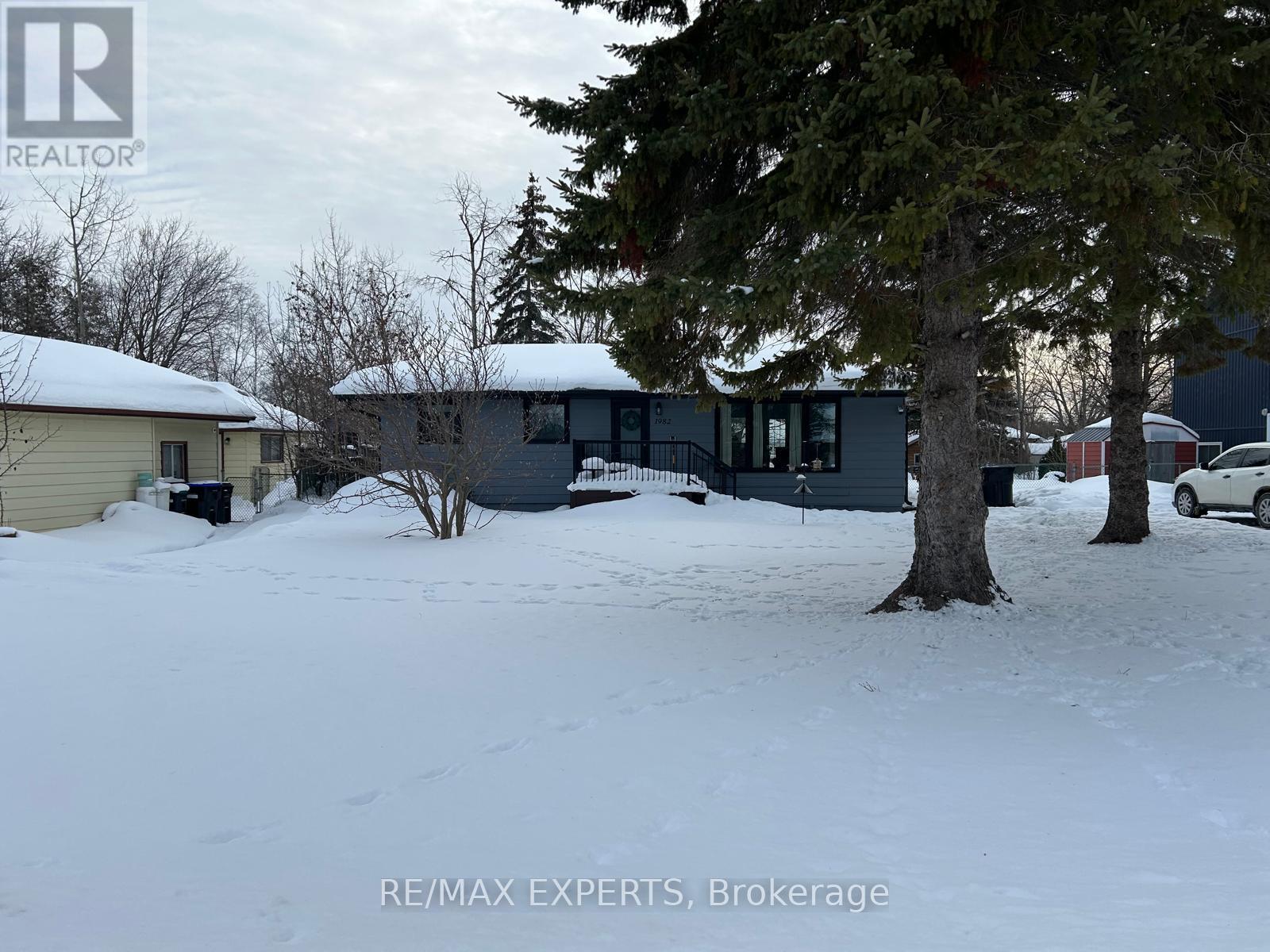 1982 Kate Avenue, Innisfil, Ontario  L9S 1Y2 - Photo 2 - N12778428