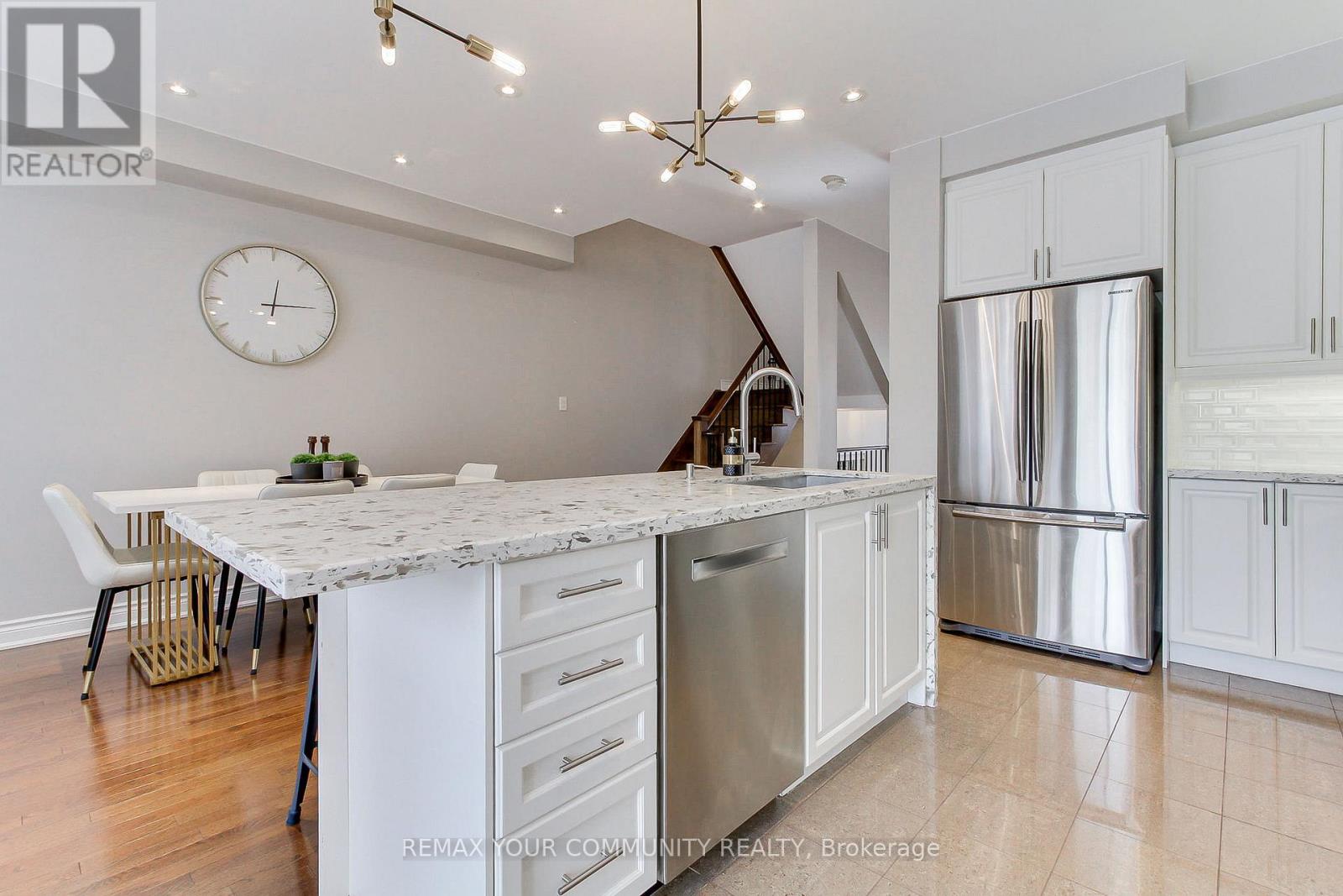 69 Hansard Drive, Vaughan, Ontario  L4H 0V7 - Photo 14 - N12778434