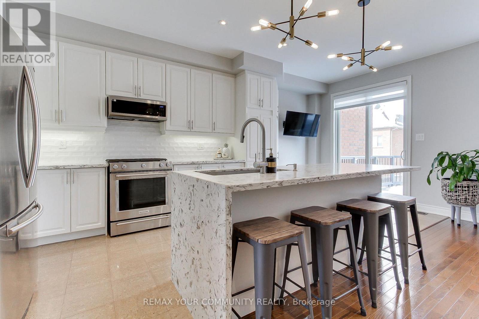 69 Hansard Drive, Vaughan, Ontario  L4H 0V7 - Photo 16 - N12778434