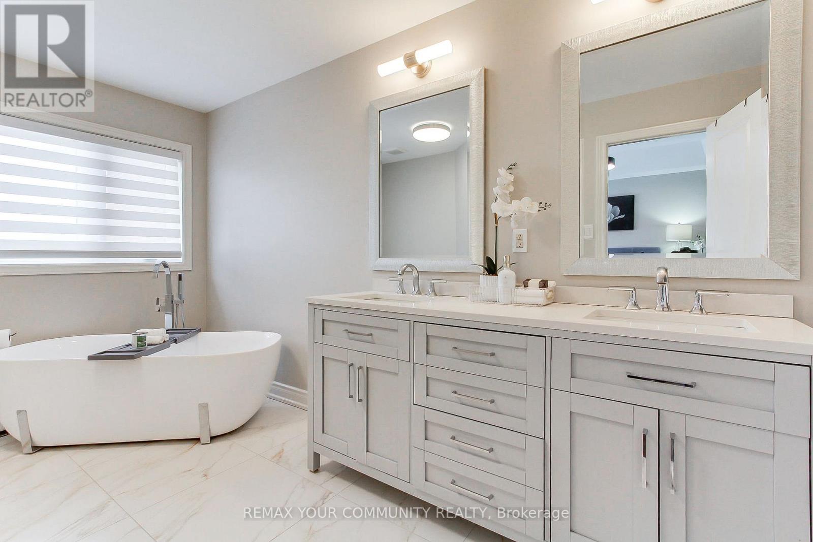 69 Hansard Drive, Vaughan, Ontario  L4H 0V7 - Photo 30 - N12778434