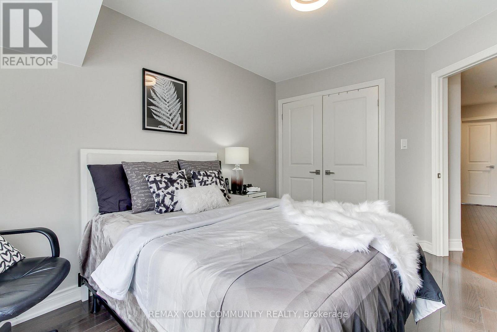 69 Hansard Drive, Vaughan, Ontario  L4H 0V7 - Photo 35 - N12778434