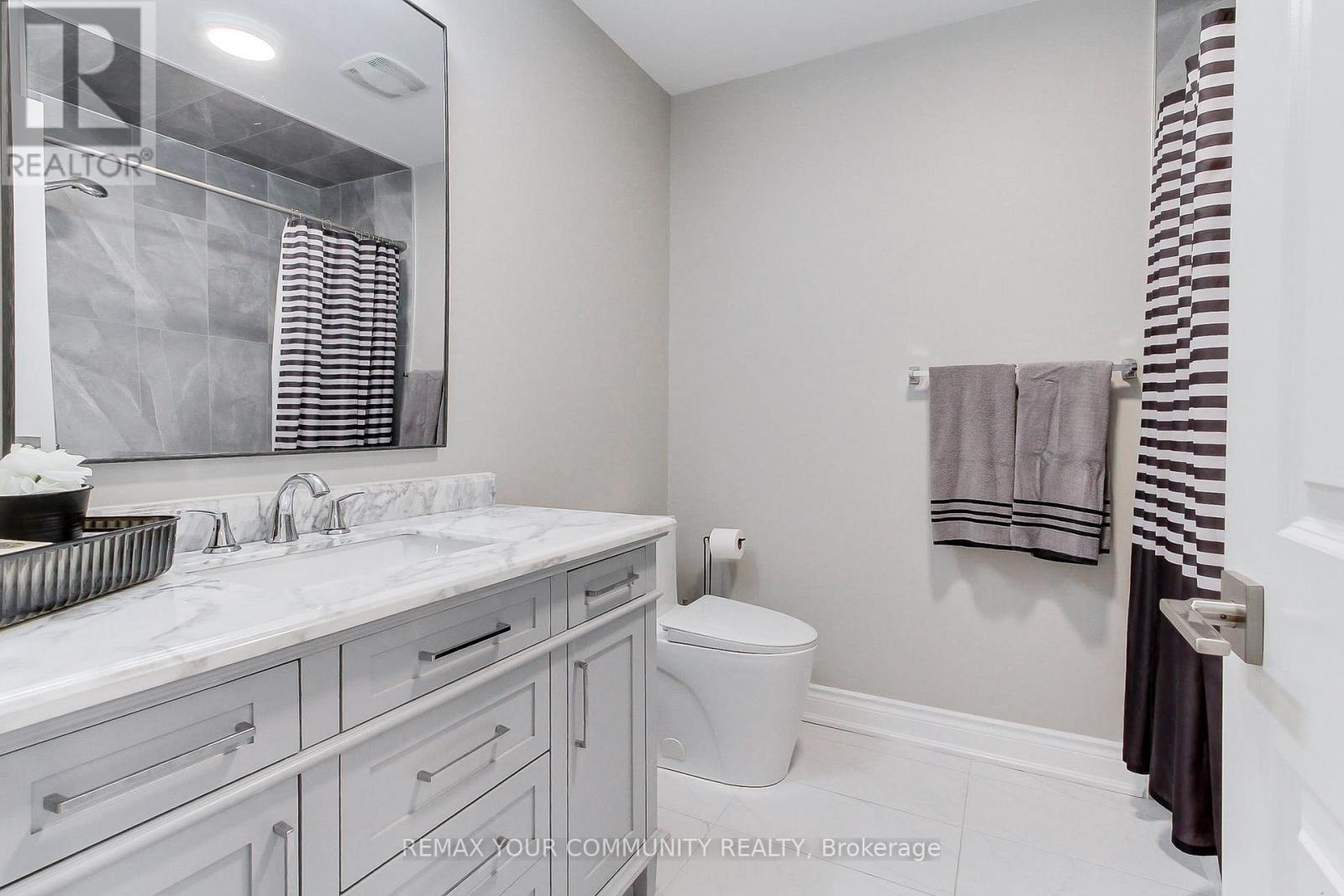 69 Hansard Drive, Vaughan, Ontario  L4H 0V7 - Photo 38 - N12778434