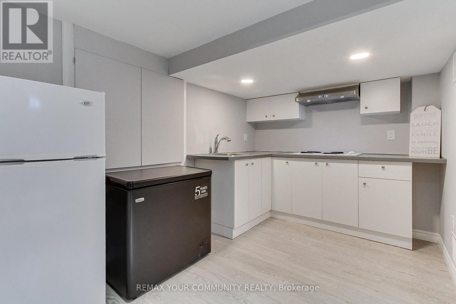 69 Hansard Drive, Vaughan, Ontario  L4H 0V7 - Photo 43 - N12778434