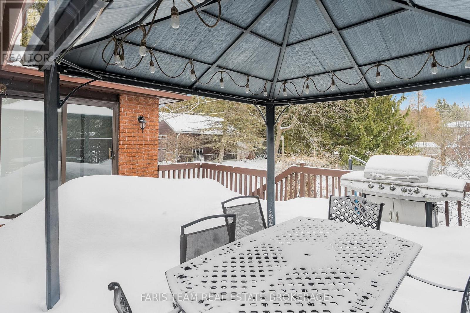 51 Beck Boulevard, Penetanguishene, Ontario  L9M 1E2 - Photo 24 - S12778376